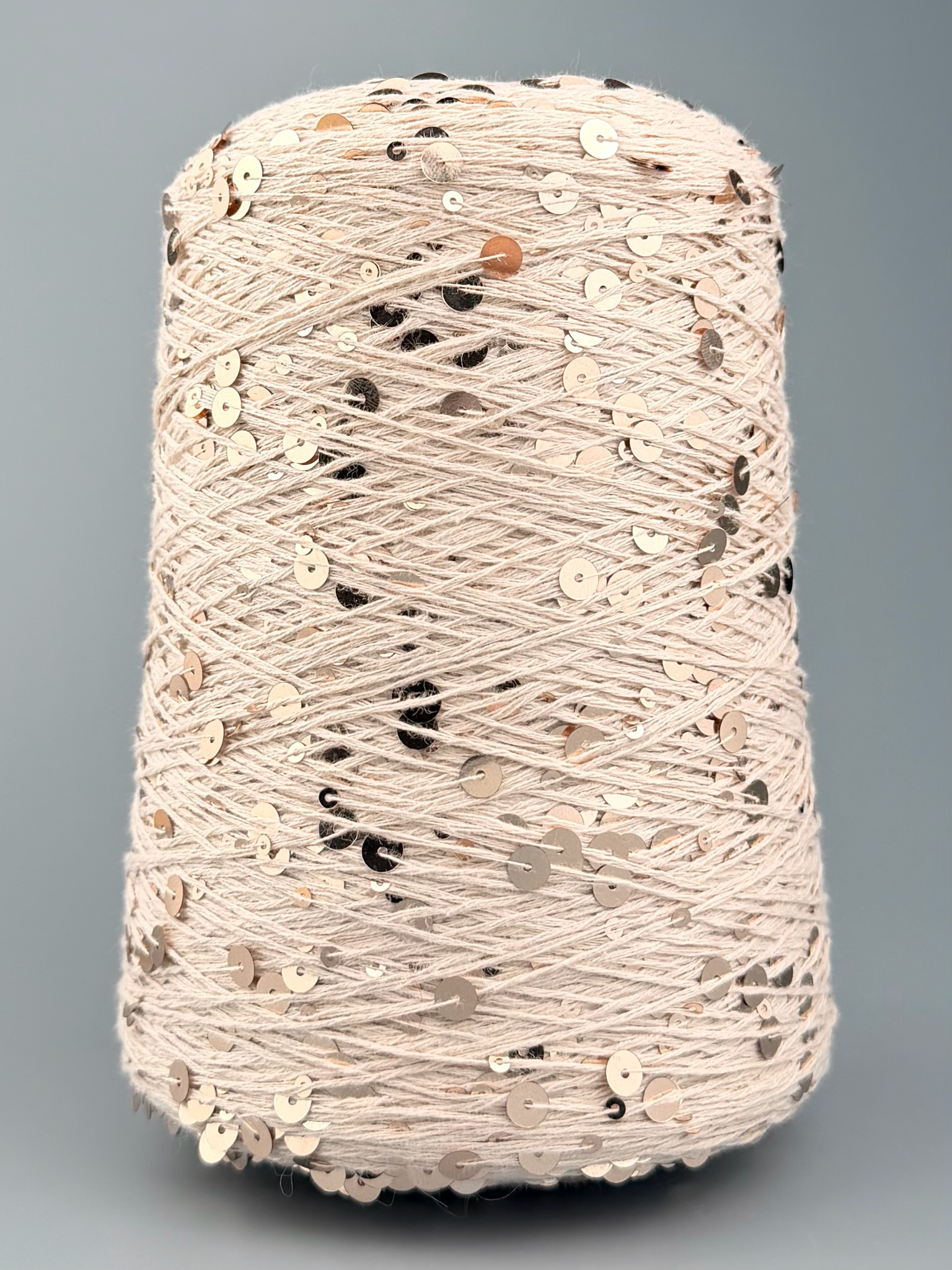 Art. Brillante 260 m / 100 g – Baumwolle mit Maxi-Pailletten col. Beige foto 2